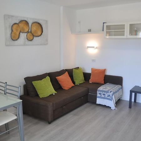 Nice Apartment 1210 In Central Area San Bartolome Bagian luar foto