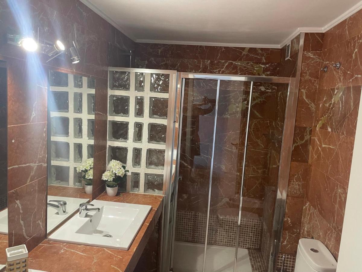 Nice Apartment 1210 In Central Area San Bartolome Bagian luar foto