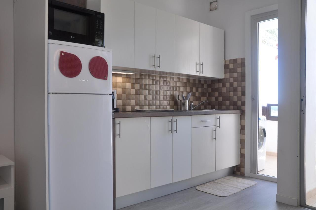 Nice Apartment 1210 In Central Area San Bartolome Bagian luar foto